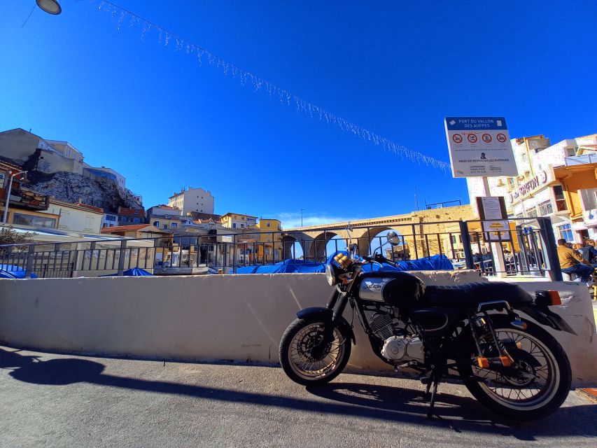 Marseille: Half-Day City Highlights Guided Walking Tour - Rolling Down the Hills Toward Vallon des Auffes