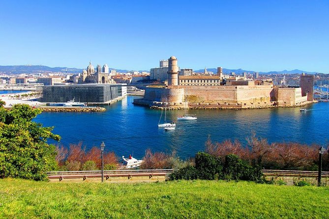 Marseille Highlights & Wine Tasting Day Tour from Marseille - Domaine Terre De Mistral Tasting #1: Start With the Local Style