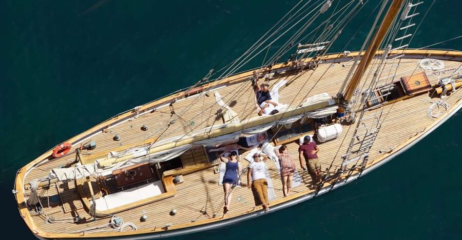 Marseille: Sailing Day Cruise with Lunch - A sailing day cruise that feels like the real Provence coastline