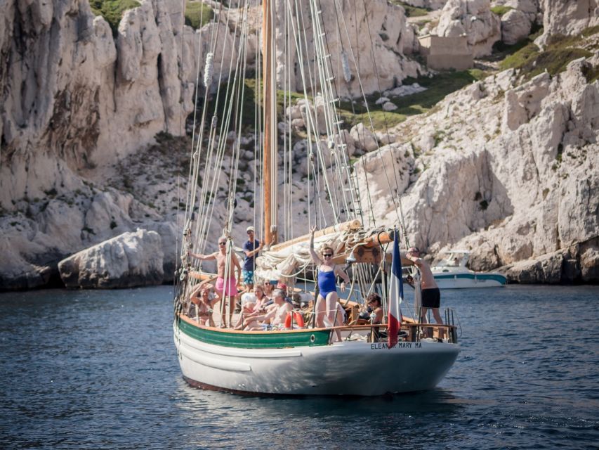 Marseille: Sailing Day Cruise with Lunch - What to bring (and what to skip) for a comfortable sea day