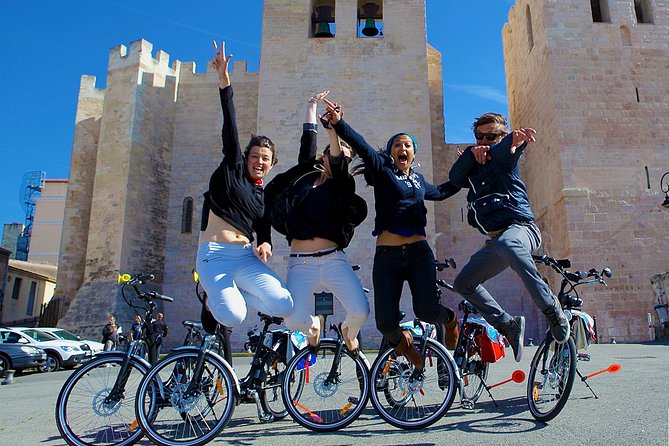 Marseille Shore Excursion Private Electric Bike Tour - Corniche Kennedy: sea views, pétanque scenes, and that slow Mediterranean feeling