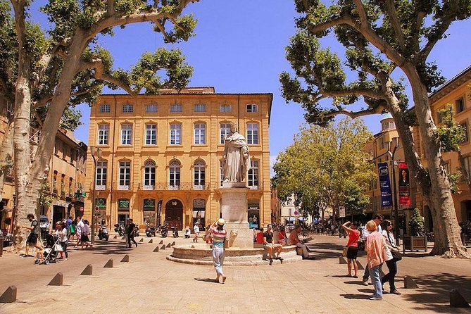 MARSEILLE Shore Excursion : Taste of Provence Aix and Cassis - Cassis Market Time: Fishing-Village Atmosphere in One Hour