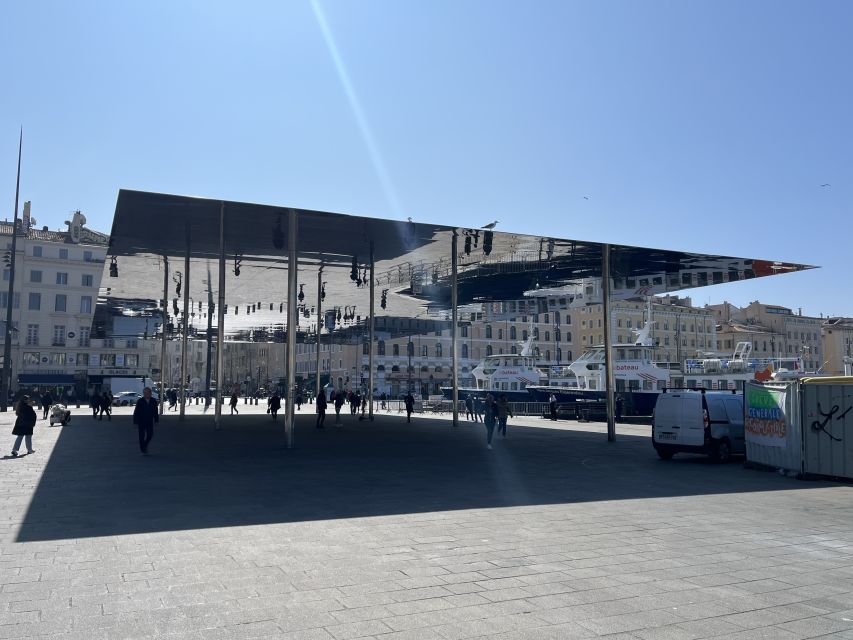Marseille: Sightseeing E-Bike Tour - Getting Started at 2 Rue de la Loge: Safety First, Then City Motion