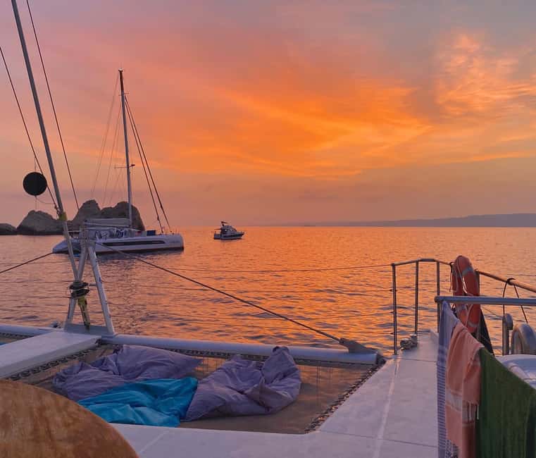 Marseille: Sunset catamaran cruise, buffet & drinks - Marseille Sunset Catamaran: what the evening is really like