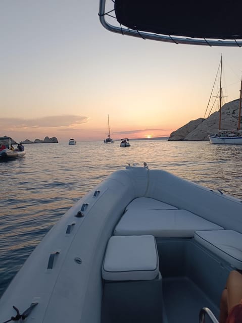 Marseille: Sunset Frioul Archipelago Boat Cruise - Vallon des Auffes and the fishing-harbor pause you’ll remember