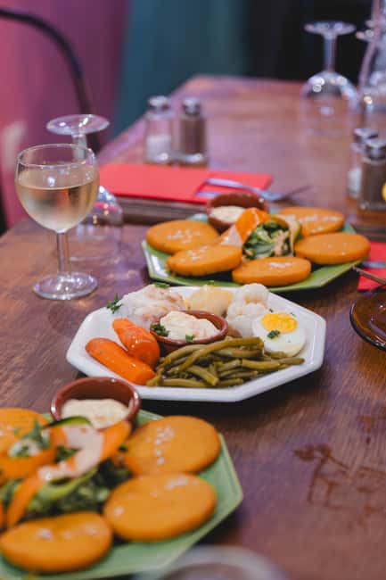 Marseille: Walking Food Tour with Full Meal - Rue Caisserie: The Taste Stops Between Sightseeing Moments