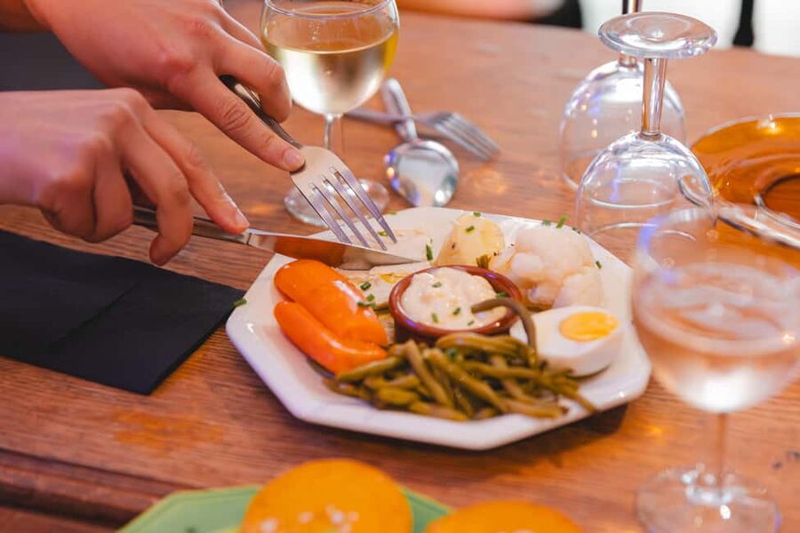 Marseille: Walking Food Tour with Full Meal - Your Guide: What Makes the Experience Work in Real Life