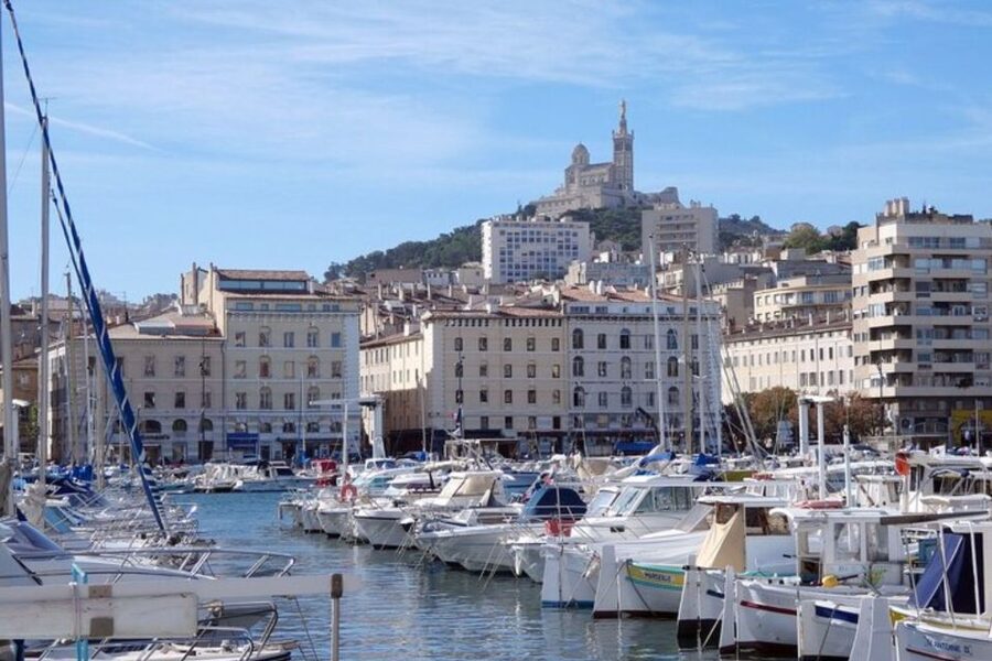 Marseilles: Private Custom Tour with a Local Guide - The walking part: photo stops and exterior sightseeing that don’t waste time