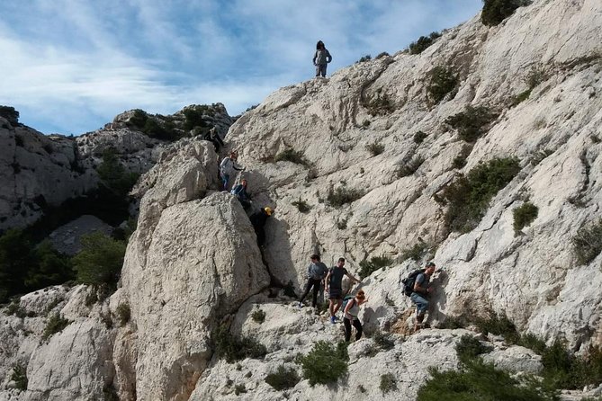 Panoramic hike on Marseille from Les Calanques - Descent Through Exposed Passages and Caves: Where Vigilance Counts