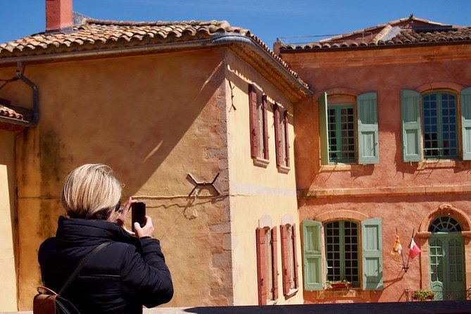Picturesque Luberon - From MARSEILLE - Stop 3: Roussillon’s orange-red rocks, houses, studios, and Thursday market