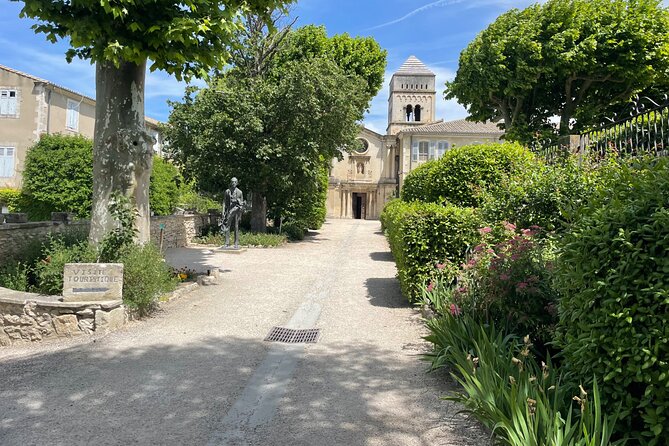 Private Day Trip to Arles Les Baux de Provence and Saint Remy de Provence - Price and value: what you’re really paying for