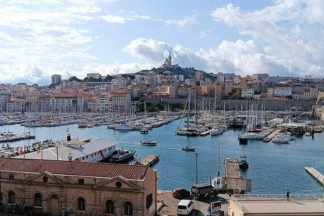 Private Tour in Aix en Provence with Wine Tasting - Nathalie’s private-guide approach: energy, humor, and real-world problem solving