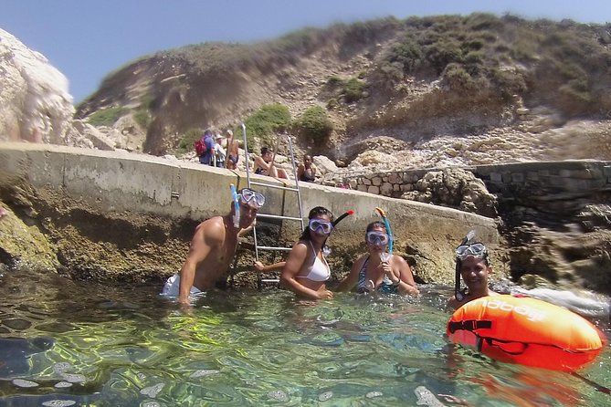 Rando-Palmée Getaway Around an island - Snacks, Water, and the Rhythm Between Swim Sessions