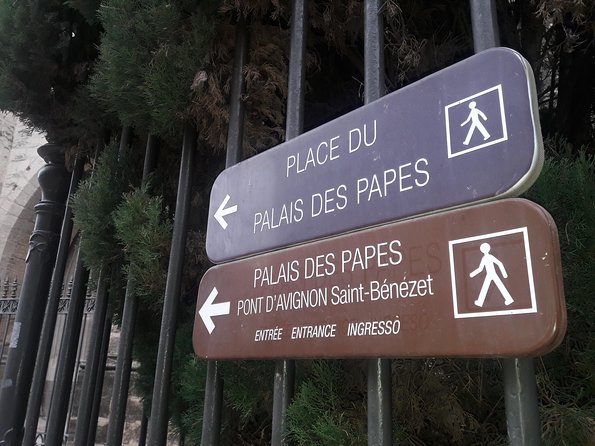Small Group Marseille Shore Excursion : Avignon & Chateauneuf du Pape Wine Tour - Guide Style Can Change the Feel of the Day