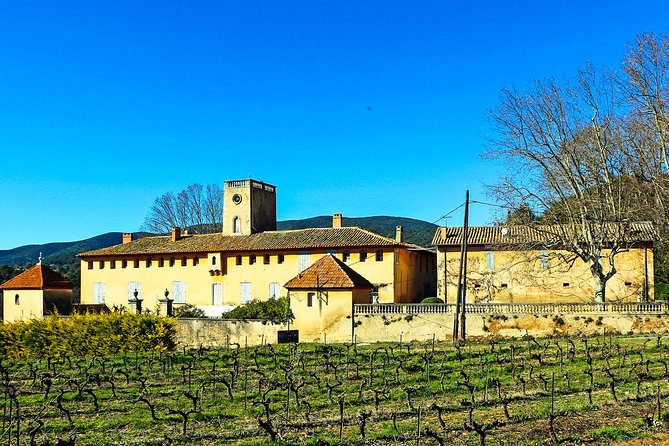 Spectacular Luberon - Gordes, Sénanque Abbey Roussillon Lourmarin - Lourmarin: market-village vibes plus castle time (if you want it)