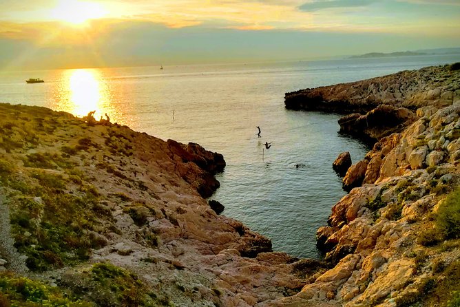 Ultimate Calanques Panoramic e-bike Ride – 3h (Small Group) - Morgiou: A Fishermen’s Village Feel